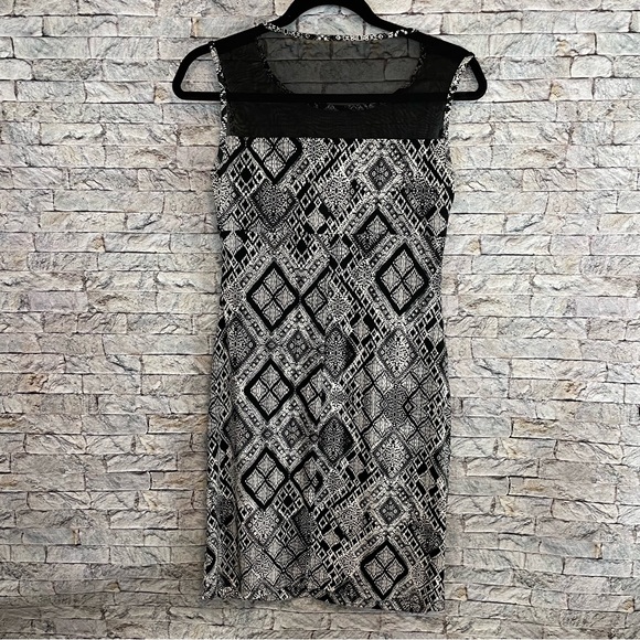 Enfocus studio pleated, layered silhouette dress - Picture 7 of 9